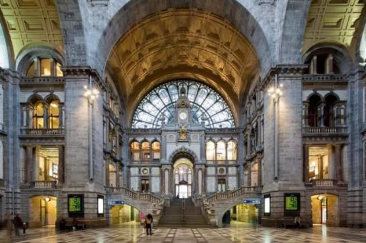 Cozy Apartment In Antwerpen Centraal Exteriör bild